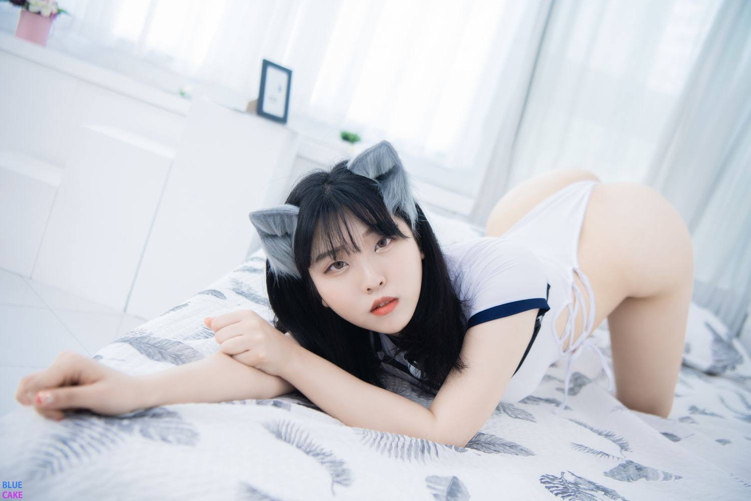 BLUECAKE 韩国美少女模特性感写真 Song Hana Strange Cat (34)