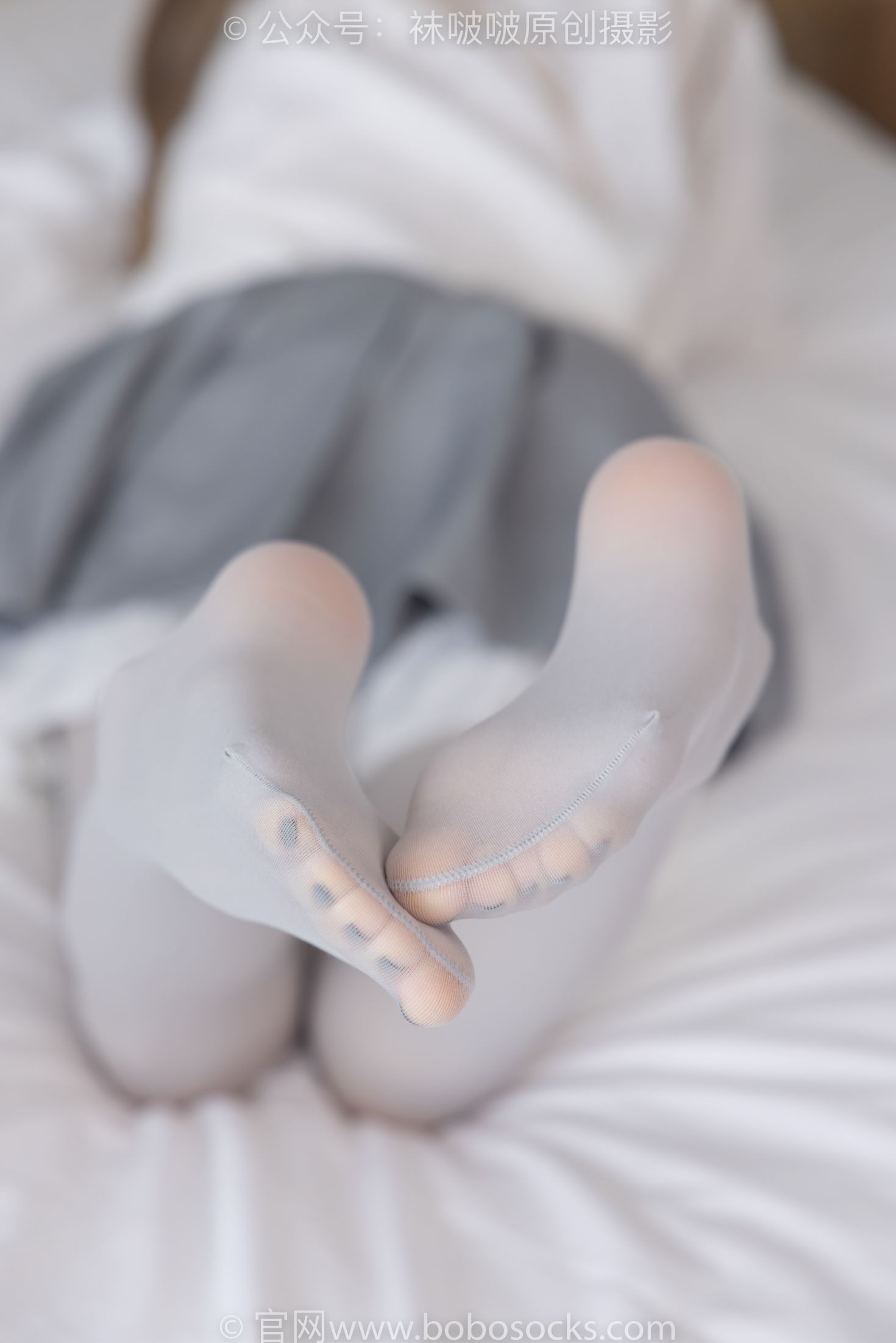 BoBoSocks袜啵啵美少女丝袜美脚写真第No.213期稚予黑皮鞋厚灰丝 (75)