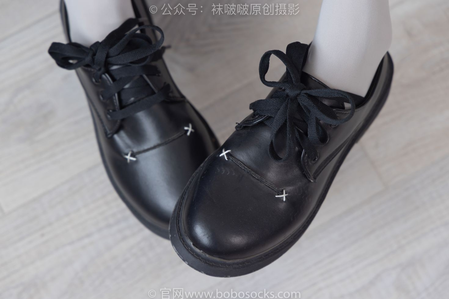 BoBoSocks袜啵啵美少女丝袜美脚写真第No.213期稚予黑皮鞋厚灰丝 (21)