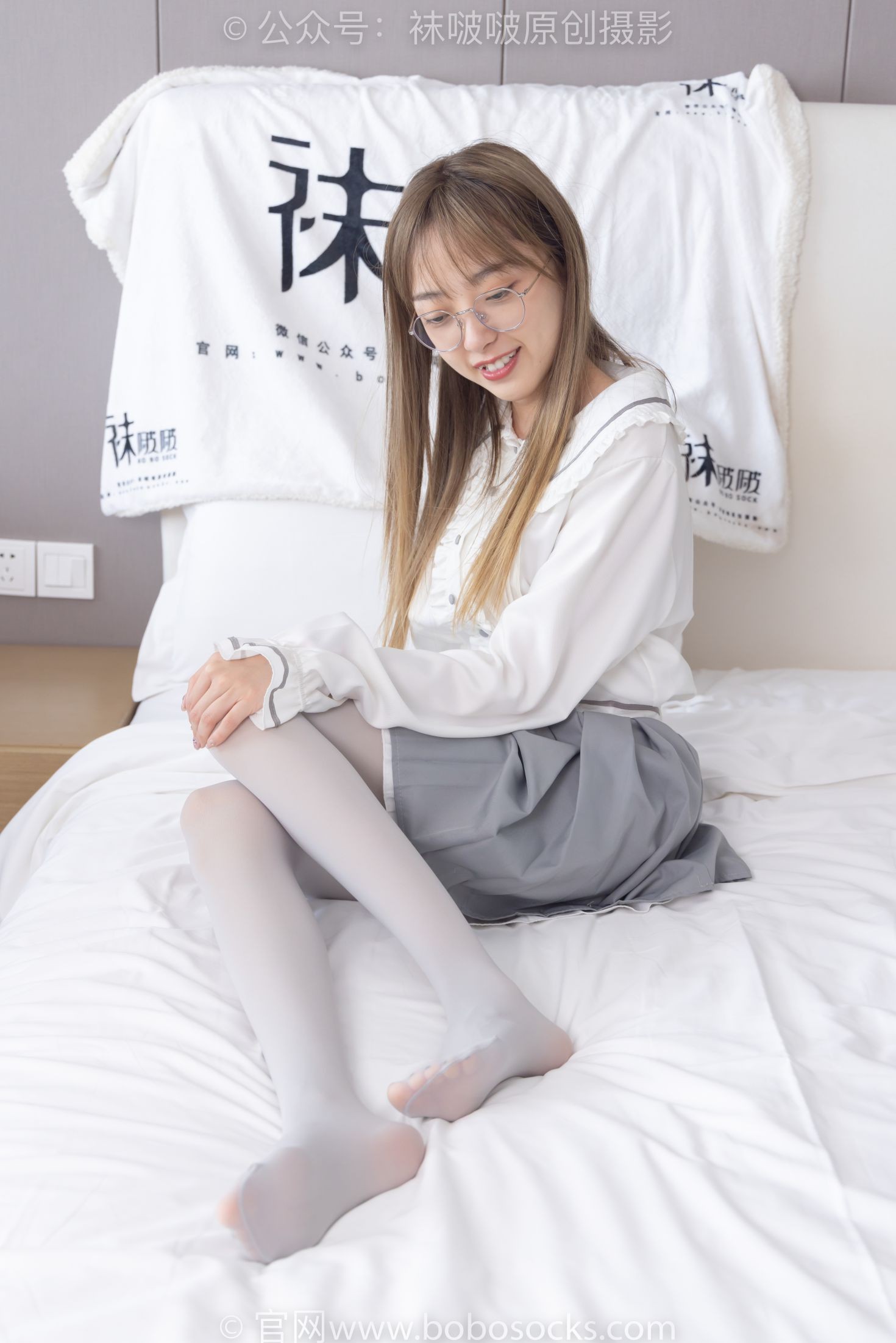 BoBoSocks袜啵啵美少女丝袜美脚写真第No.213期稚予黑皮鞋厚灰丝 (107)