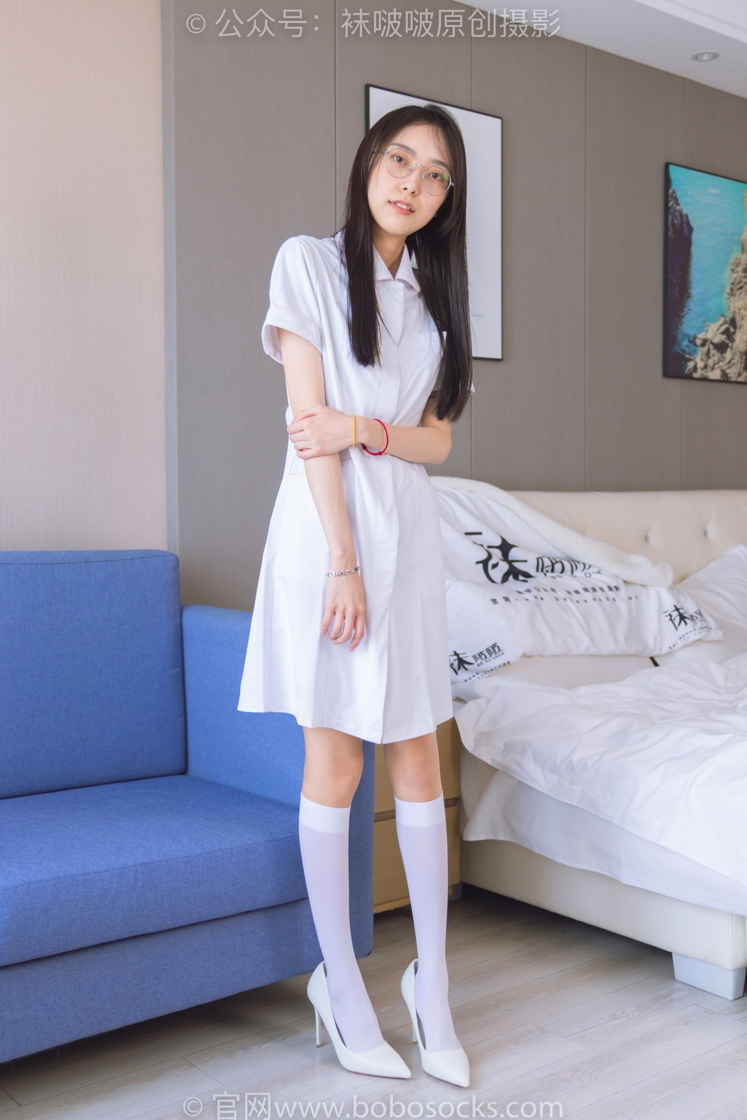 BoBoSocks袜啵啵美少女丝袜美脚写真第No.196期稚予高跟鞋白丝小腿袜肉丝护士装 (4)