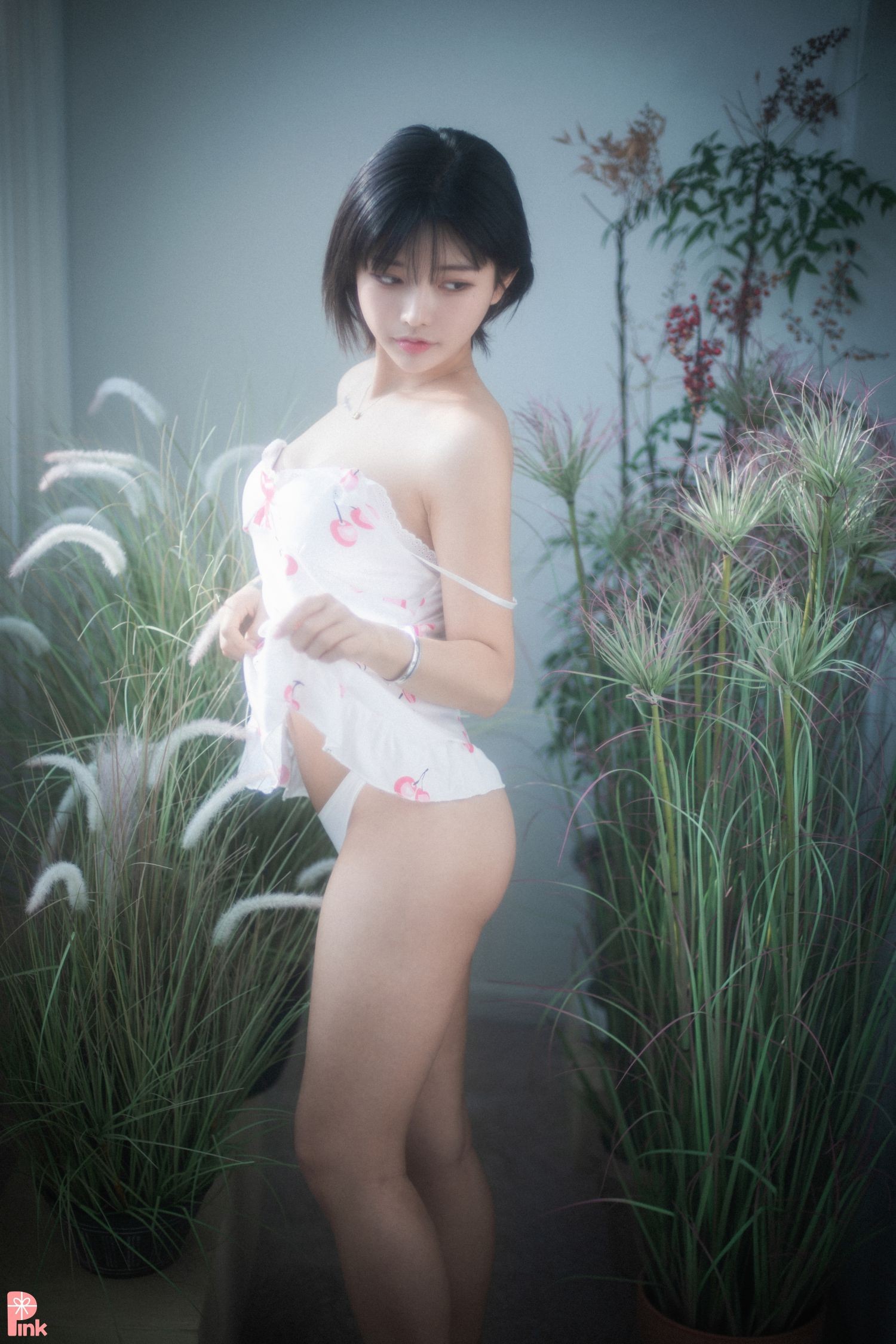 PINK RIBBON 韩国美少女模特性感写真 Uuuha Floral (34)